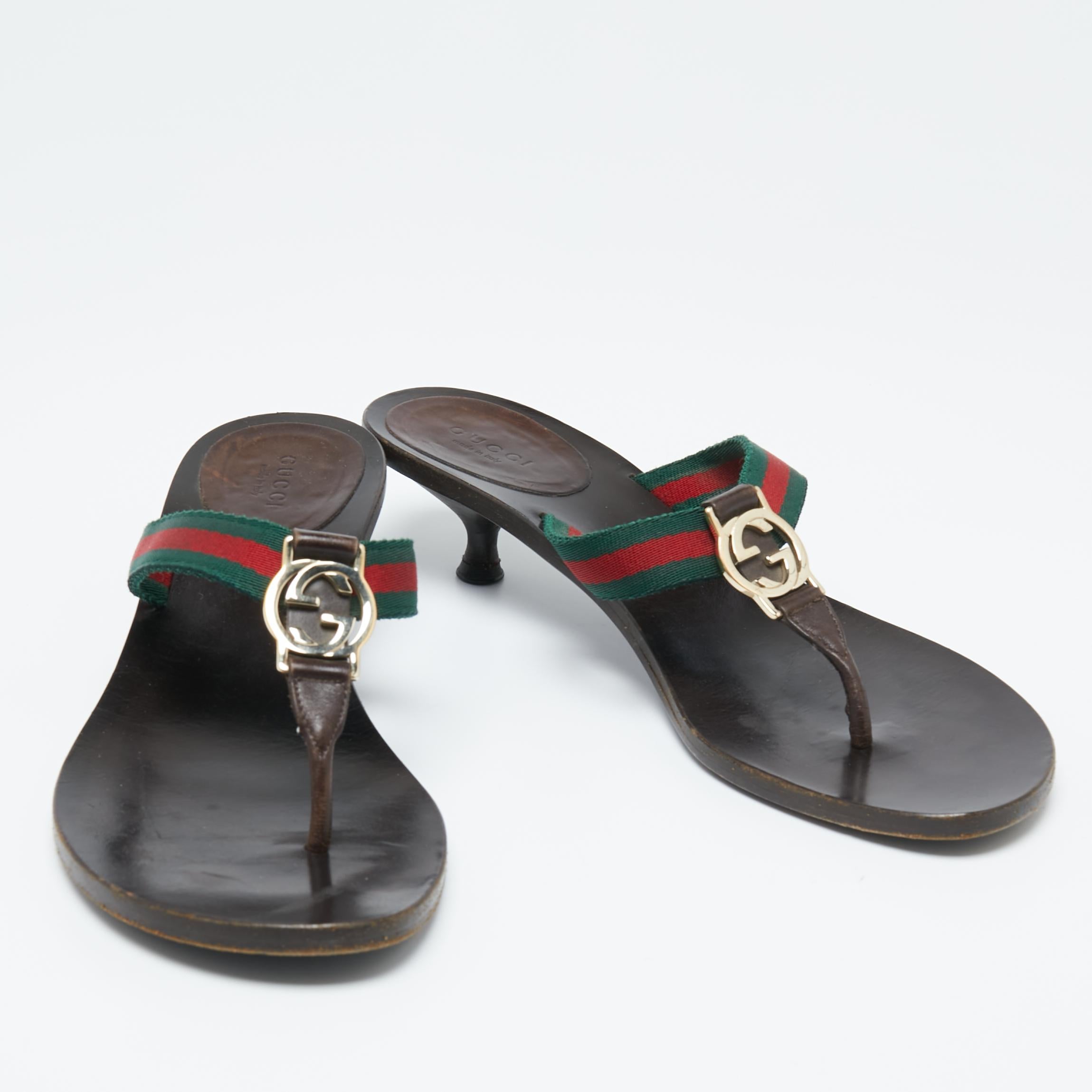 brown gucci thong sandals