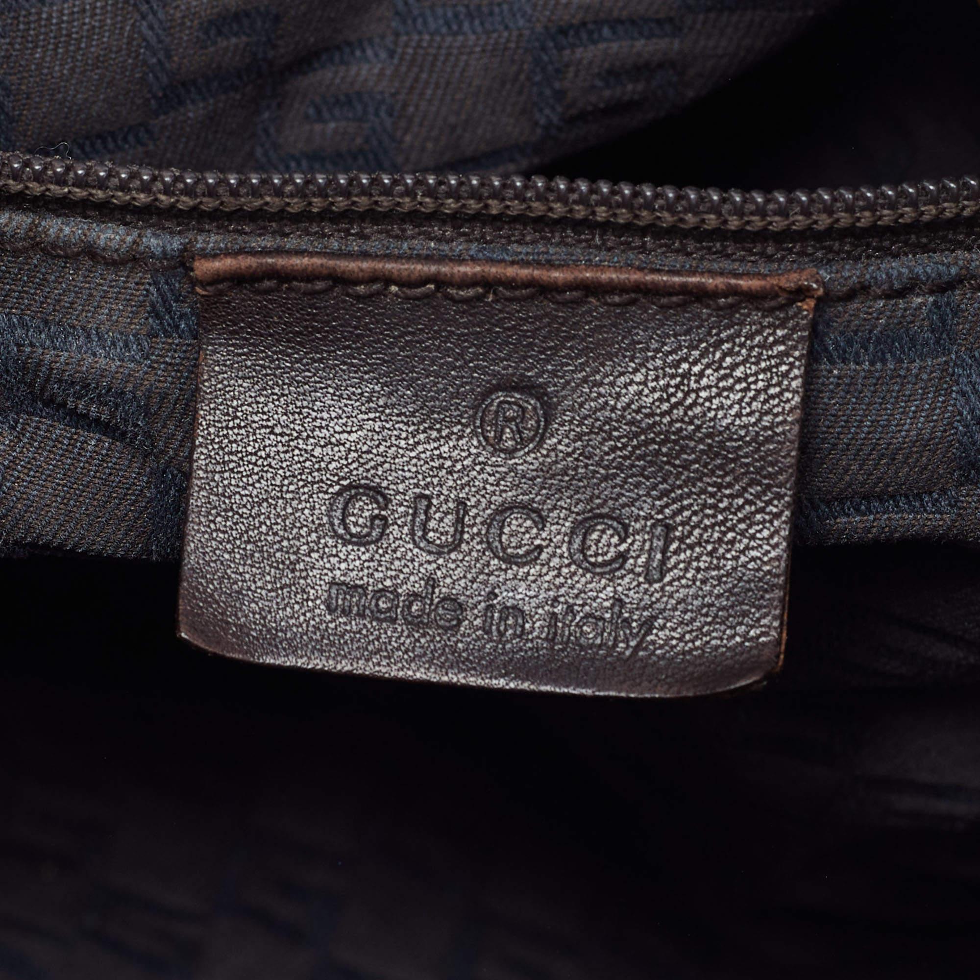Gucci Baguette-Tasche aus dunkelbraunem Leder im Angebot 8