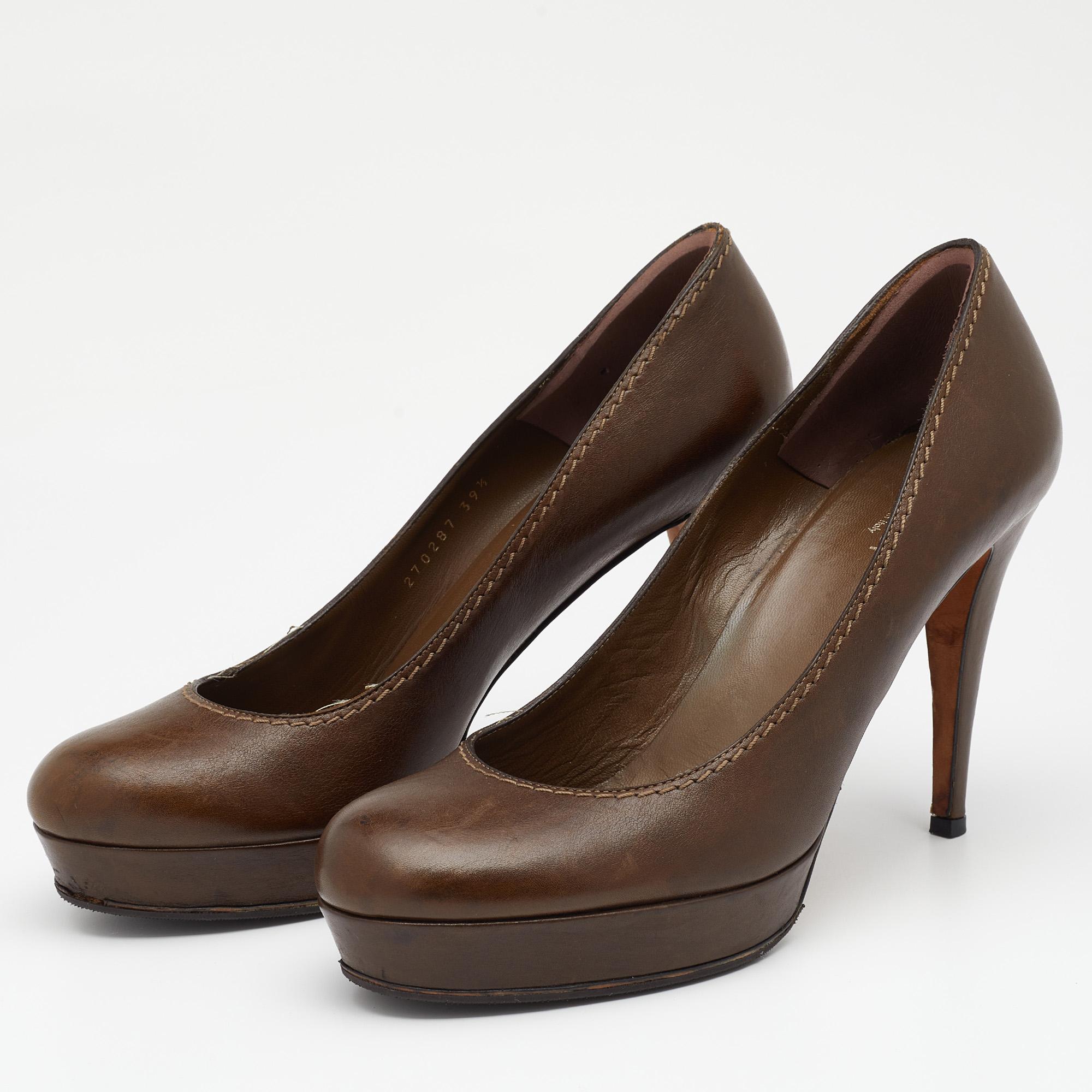 Gucci Dark Brown Leather Round Toe Platform Pumps Size 39.5 For Sale at  1stDibs