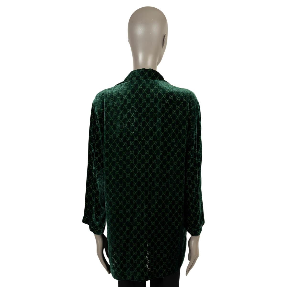 GUCCI dark green 2021 GG DEVORE VELVET PAJAMA Shirt S In Excellent Condition For Sale In Zürich, CH