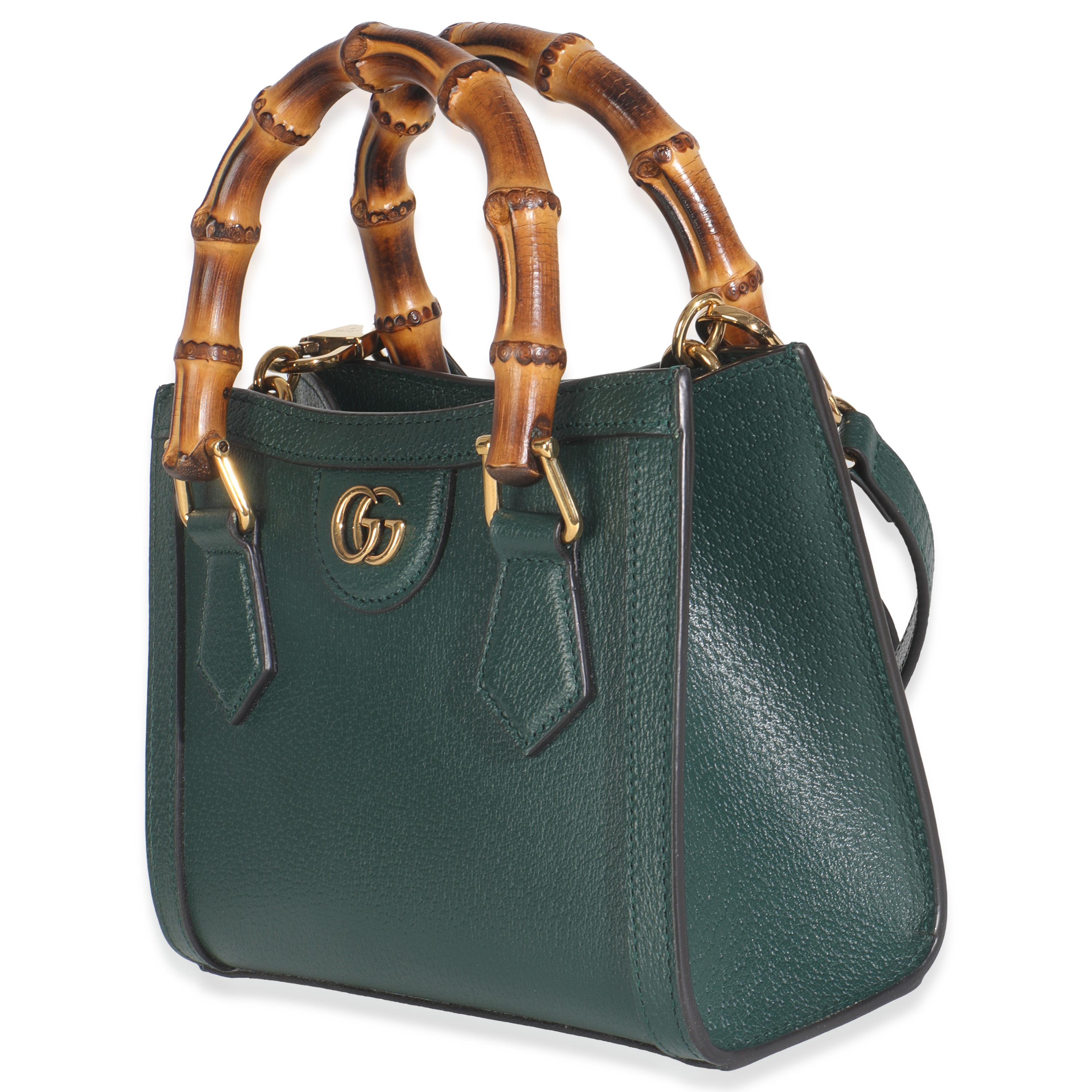 Mini sac à main Diana Bamboo en cuir de veau texturé dollar vert foncé de Gucci Excellent état - En vente à New York, NY