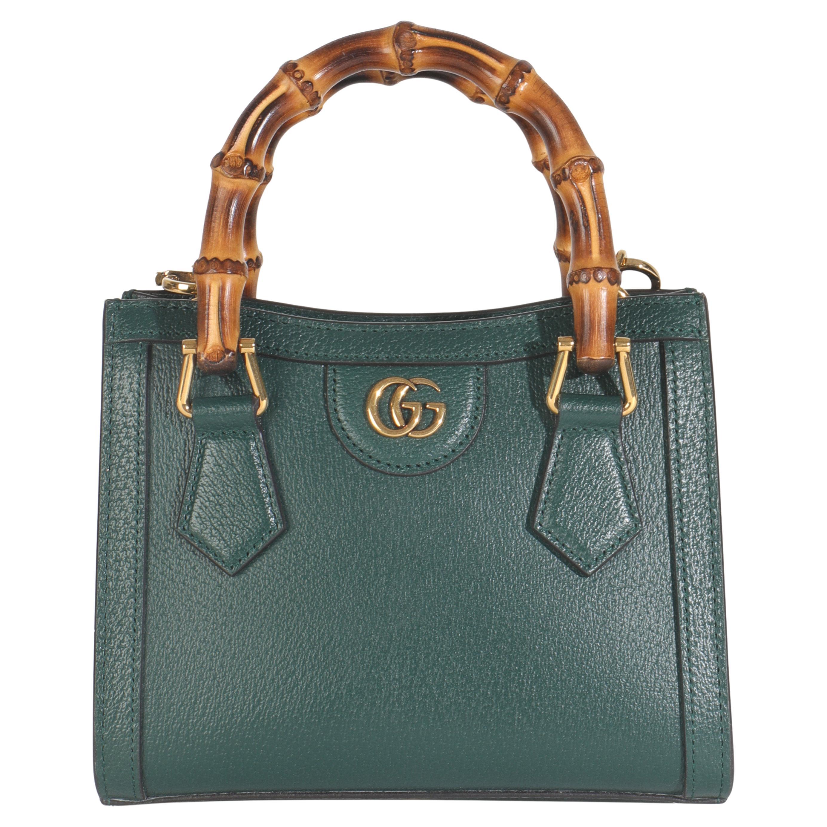 Mini sac à main Diana Bamboo en cuir de veau texturé dollar vert foncé de Gucci