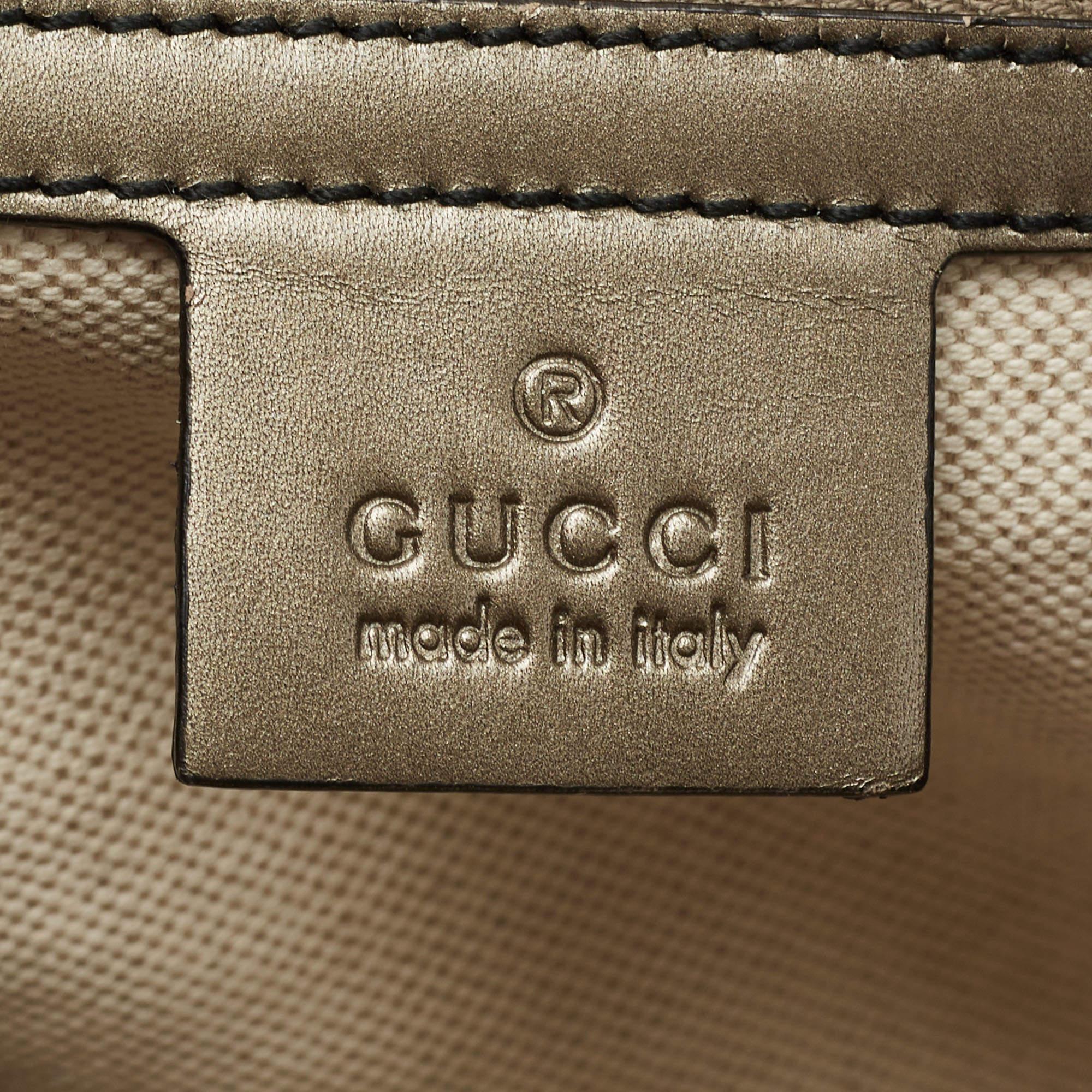 Gucci Borsa a tracolla grande Emily in pelle verniciata grigio scuro Guccissima 7