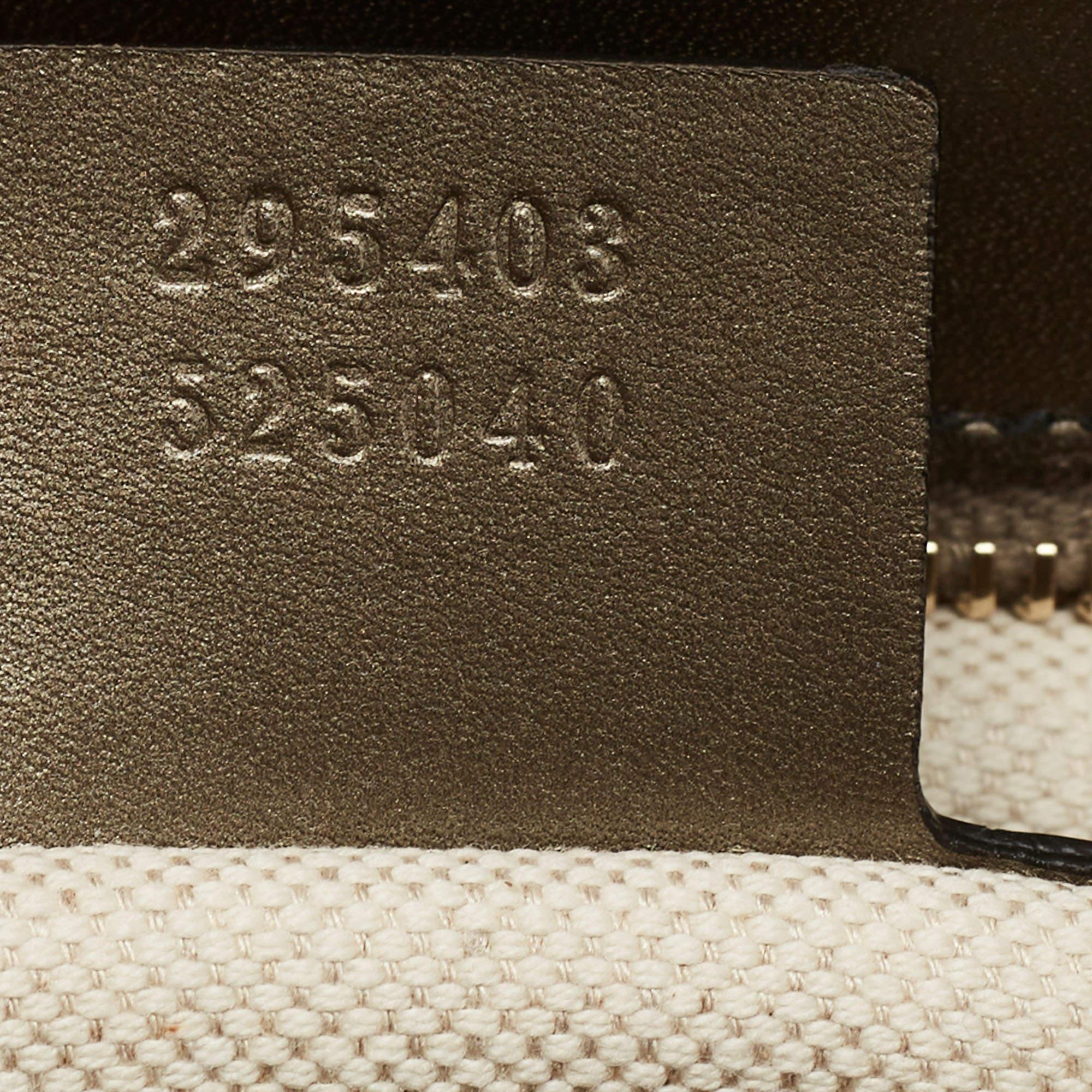 Gucci Borsa a tracolla grande Emily in pelle verniciata grigio scuro Guccissima 5