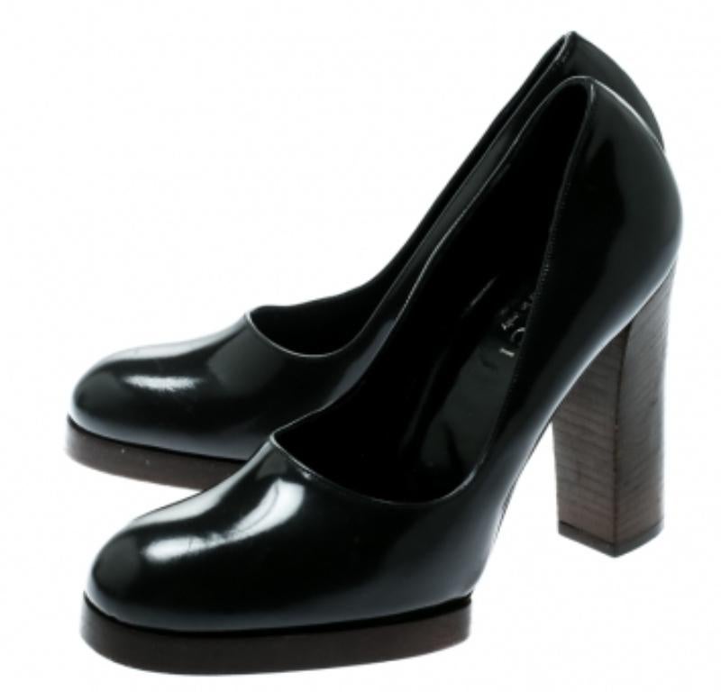 Gucci Pumps con tacco a blocco in pelle grigio scuro misura 37 in vendita 2
