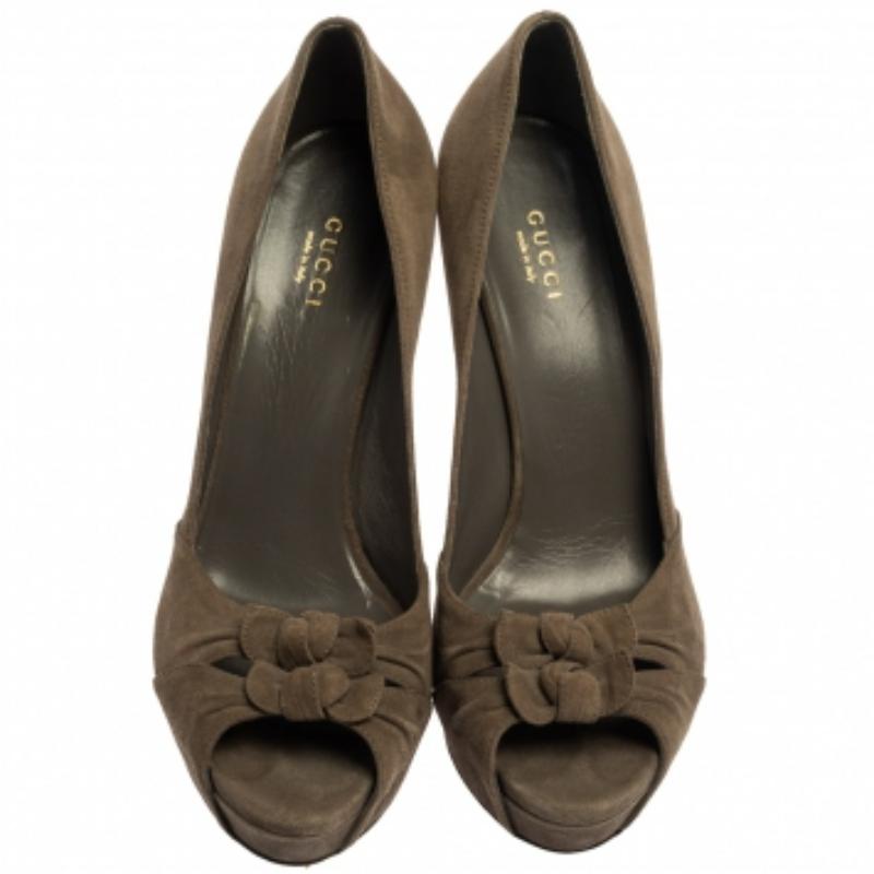 Black Gucci Dark Grey Suede Bow Peep Toe Pumps Size 39 For Sale