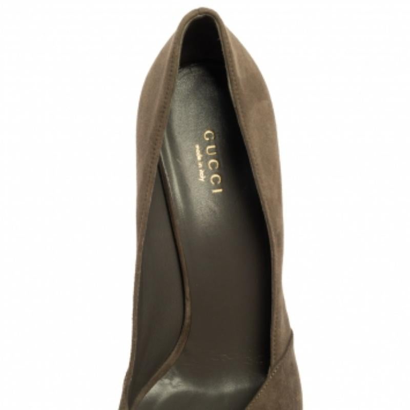Gucci Dark Grey Suede Bow Peep Toe Pumps Size 39 For Sale 1