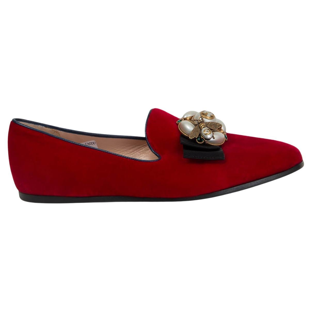 GUCCI rouge foncé ETOILE SOFT VELVET Mocassins Chaussures avec MACRO BOW  and BEE 38 En vente sur 1stDibs