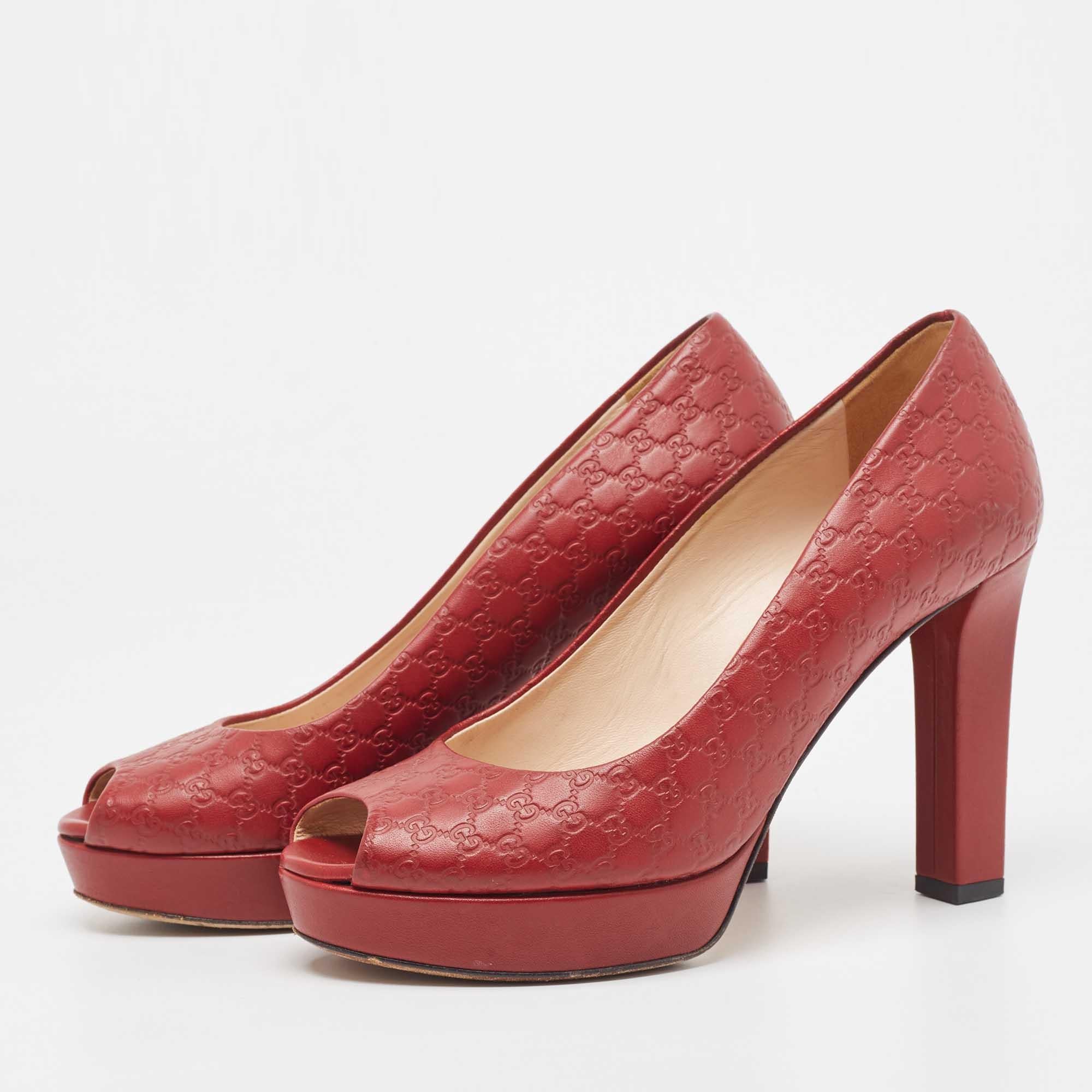 Women's Gucci Dark Red Microguccissima Leather Peep Toe Platform Pumps Size 37