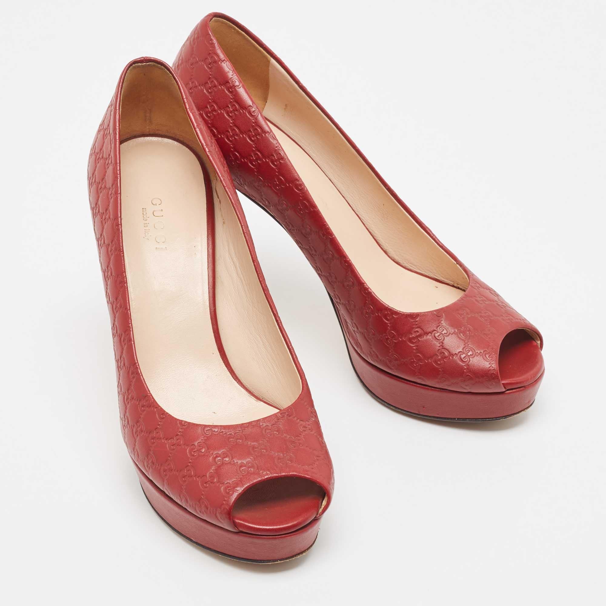 Gucci Dark Red Microguccissima Leather Peep Toe Platform Pumps Size 37 1
