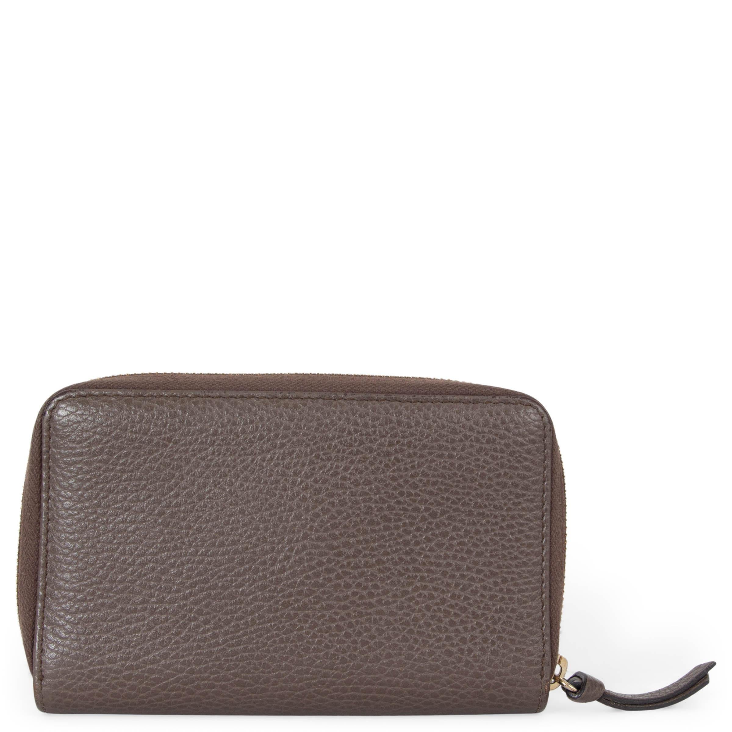 Gray GUCCI dark taupe leather SWING ZIP-AROUND Wallet For Sale