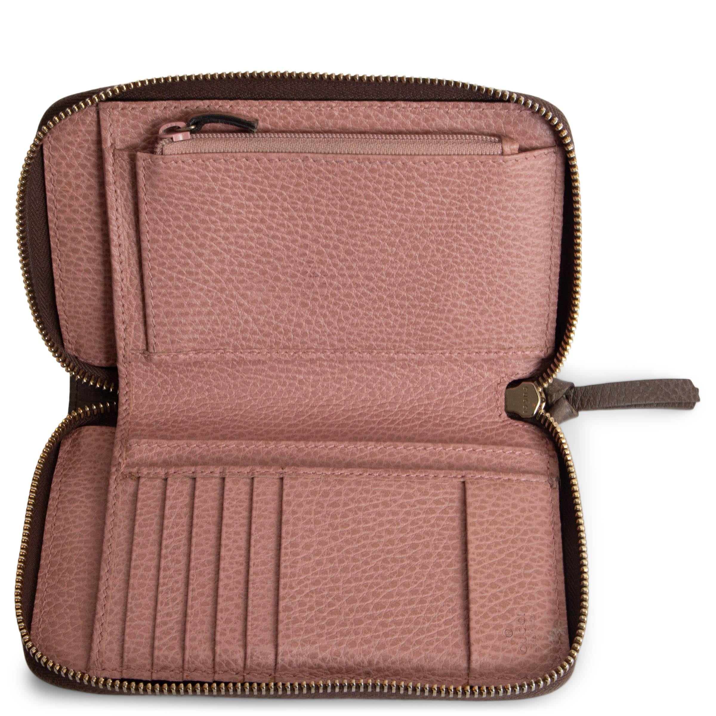 Women's GUCCI dark taupe leather SWING ZIP-AROUND Wallet For Sale