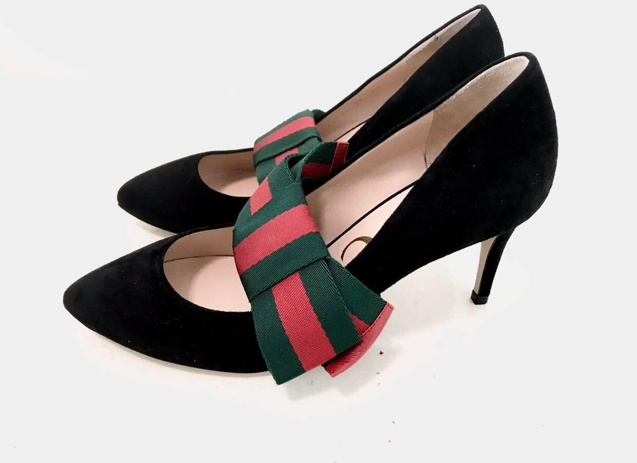 Gucci Decoltè in Black Suede Leather with Red and Green Web 2017 Size 36 In New Condition For Sale In Lombardia, IT
