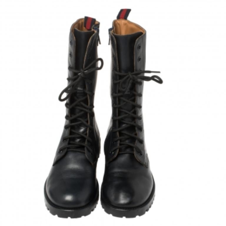 Gucci - Bottes de combat en cuir bleu marine profond, taille 35 Pour femmes en vente