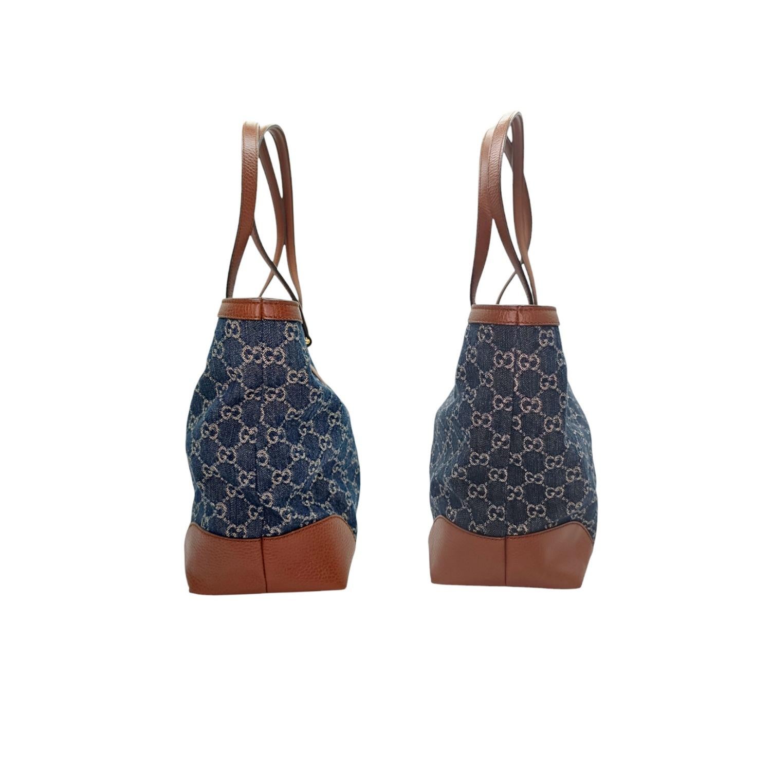 Gucci Denim GG Monogram Medium Ophidia Shopping Tote In Good Condition For Sale In Scottsdale, AZ