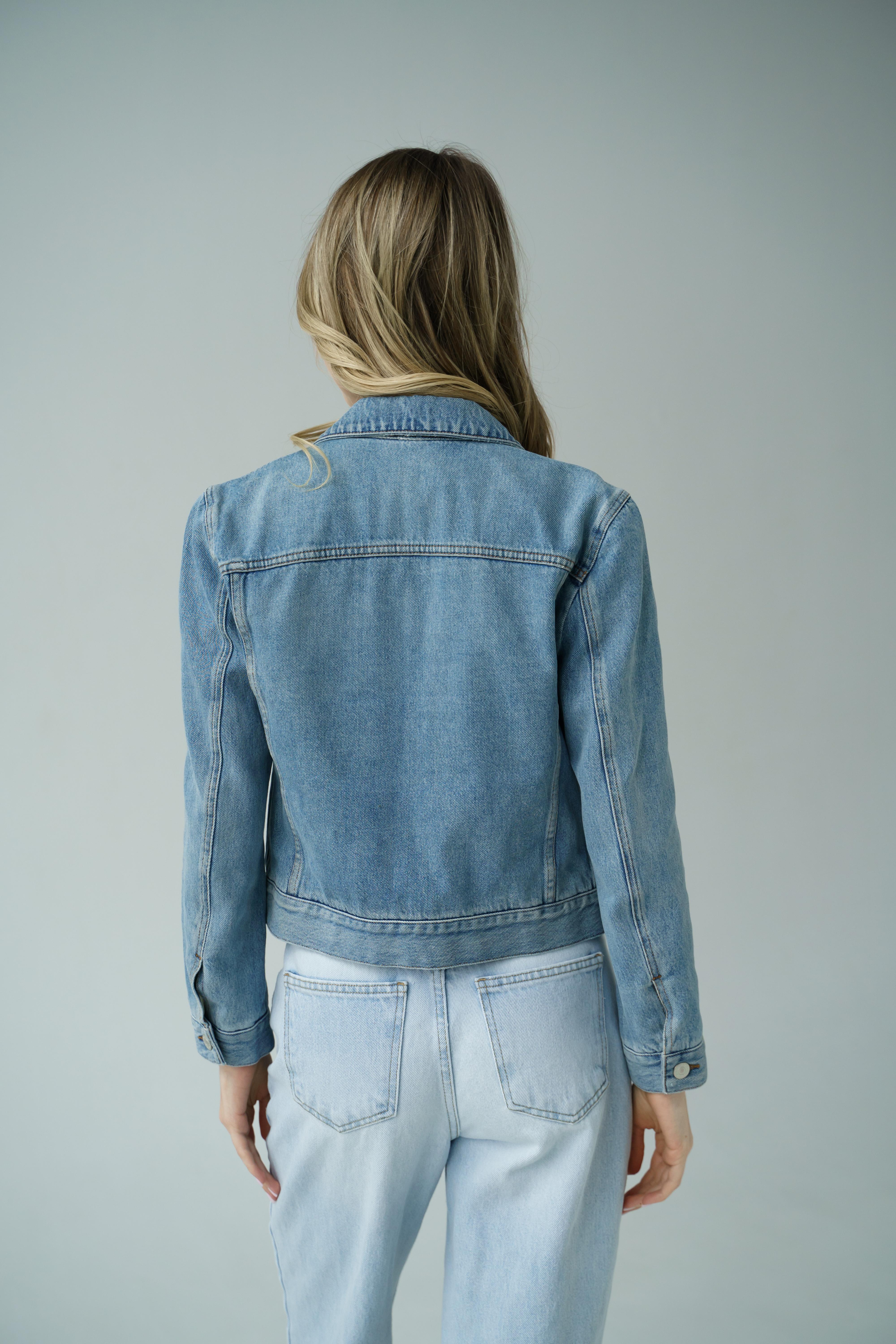 Women's Gucci denim jacket with floral logo lining For Sale