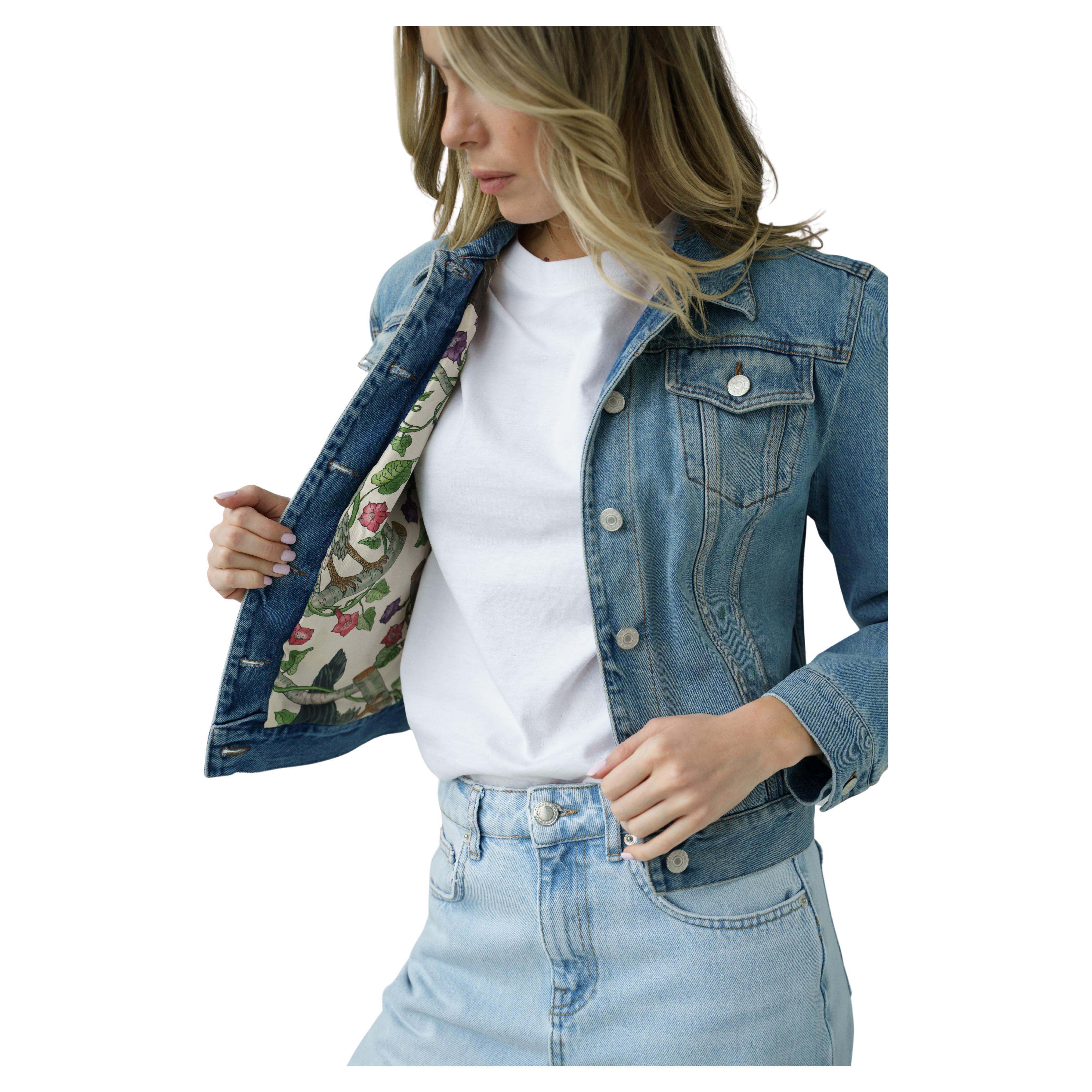 Gucci denim jacket with floral logo lining For Sale