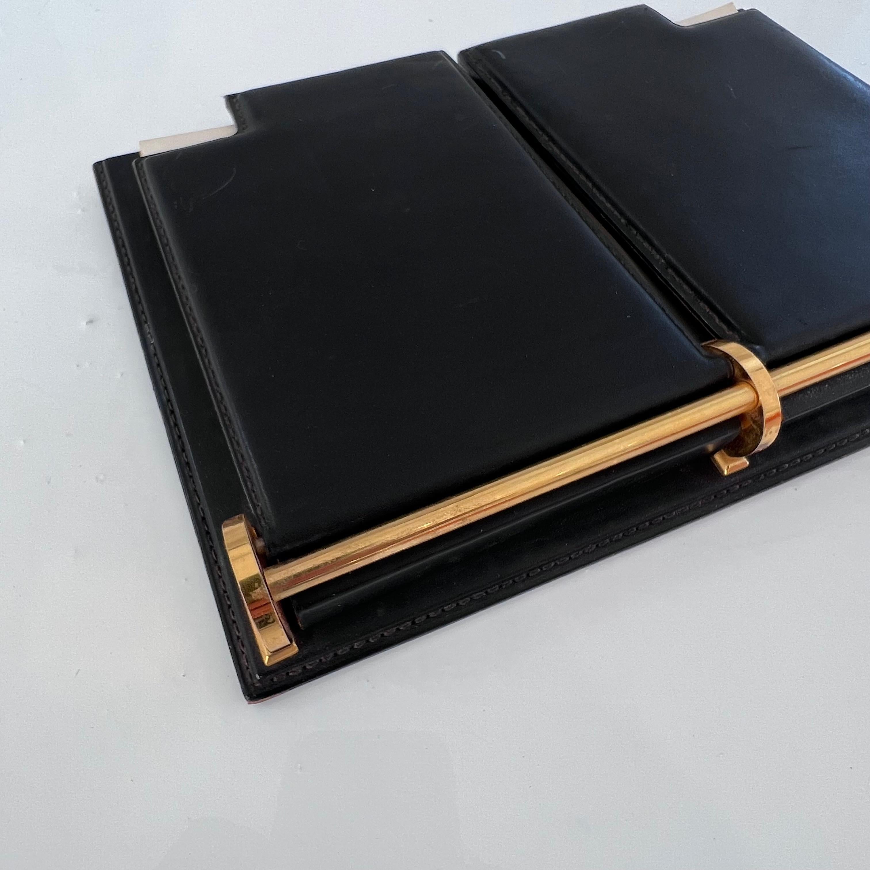 Gucci Desk Planner in Black Leather and Brass, 1970s Italy For Sale 4
