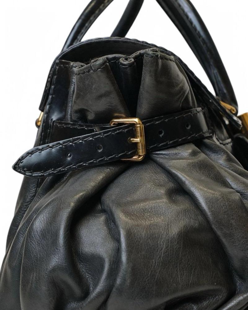 Gucci Dialux Queen Schwarzes Lackleder im Angebot 6