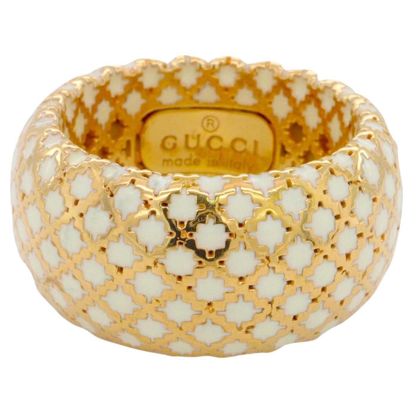 Gucci Diamantissima White Enamel 18 Karat Gold Ring Size 4.5