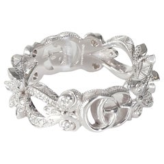 Gucci Anello con diamante Flora a G intrecciata in oro bianco 18 carati 0,35 CTW