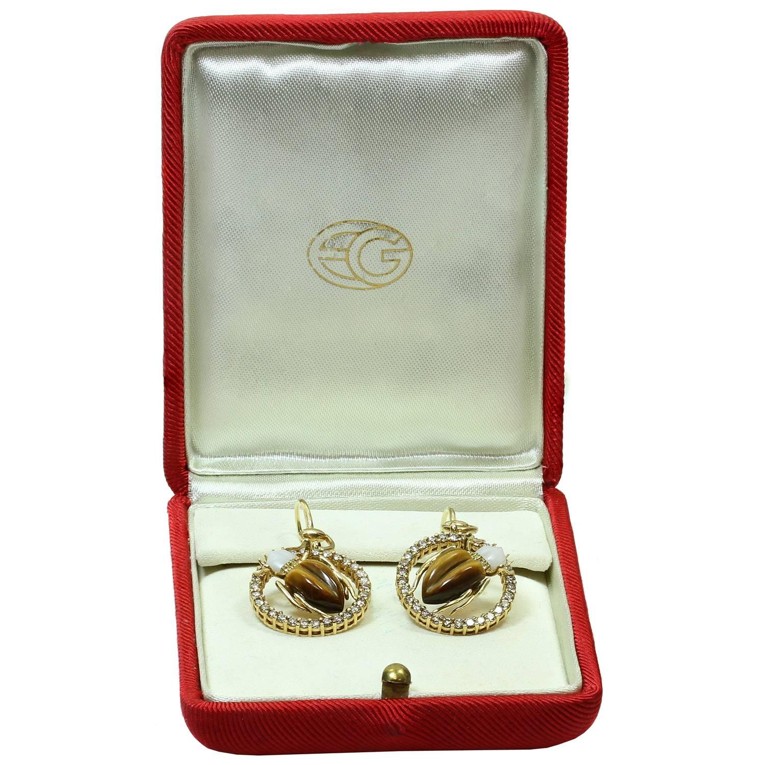 GUCCI Diamond Gemstone Yellow Gold Scarab Beetle Earrings & Necklace Set In Excellent Condition In New York, NY
