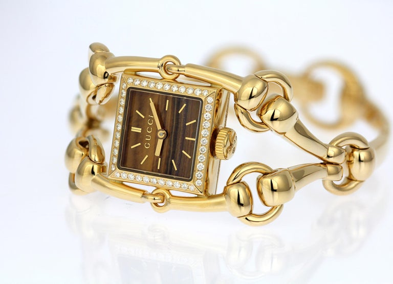 Brilliant Cut Gucci Diamond Logo Signature Signoria 18-K Yellow Gold Watch, High Jewelry For Sale