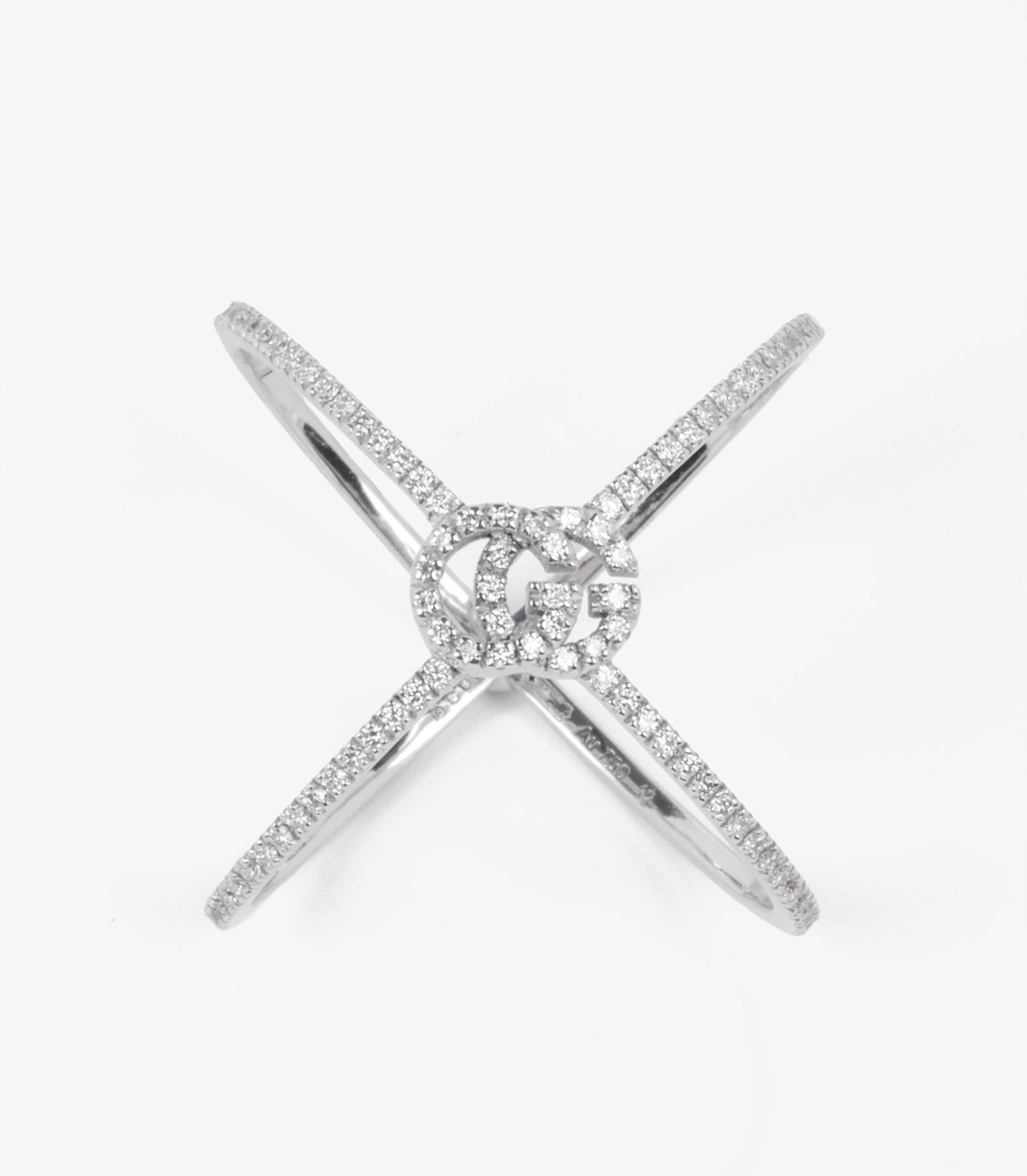 Gucci Diamond Set 18ct White Gold GG Running Ring In Excellent Condition For Sale In Bishop's Stortford, Hertfordshire