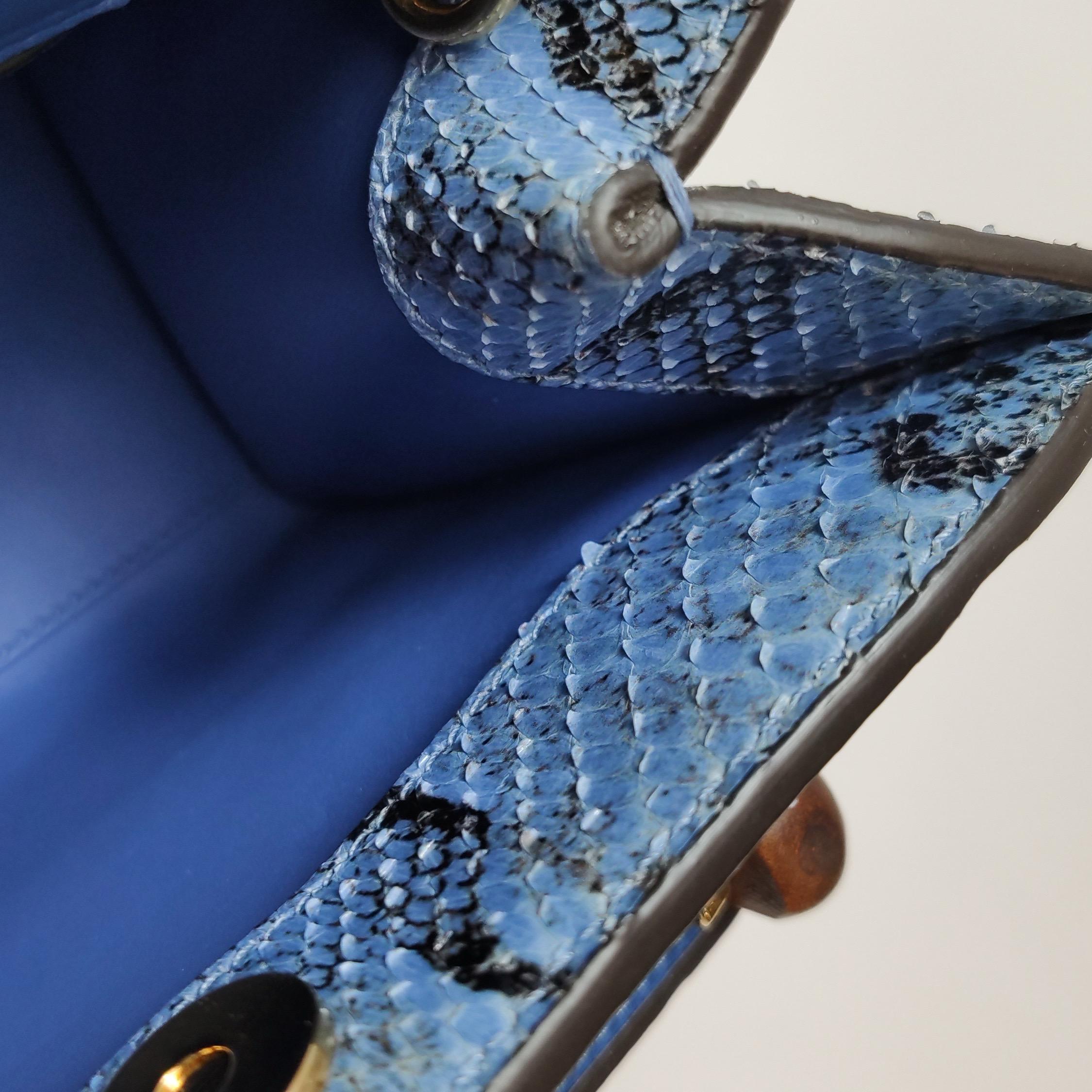 Gucci Diana Mini Blue Leather Bag Bamboo Handle with Strap For Sale 4