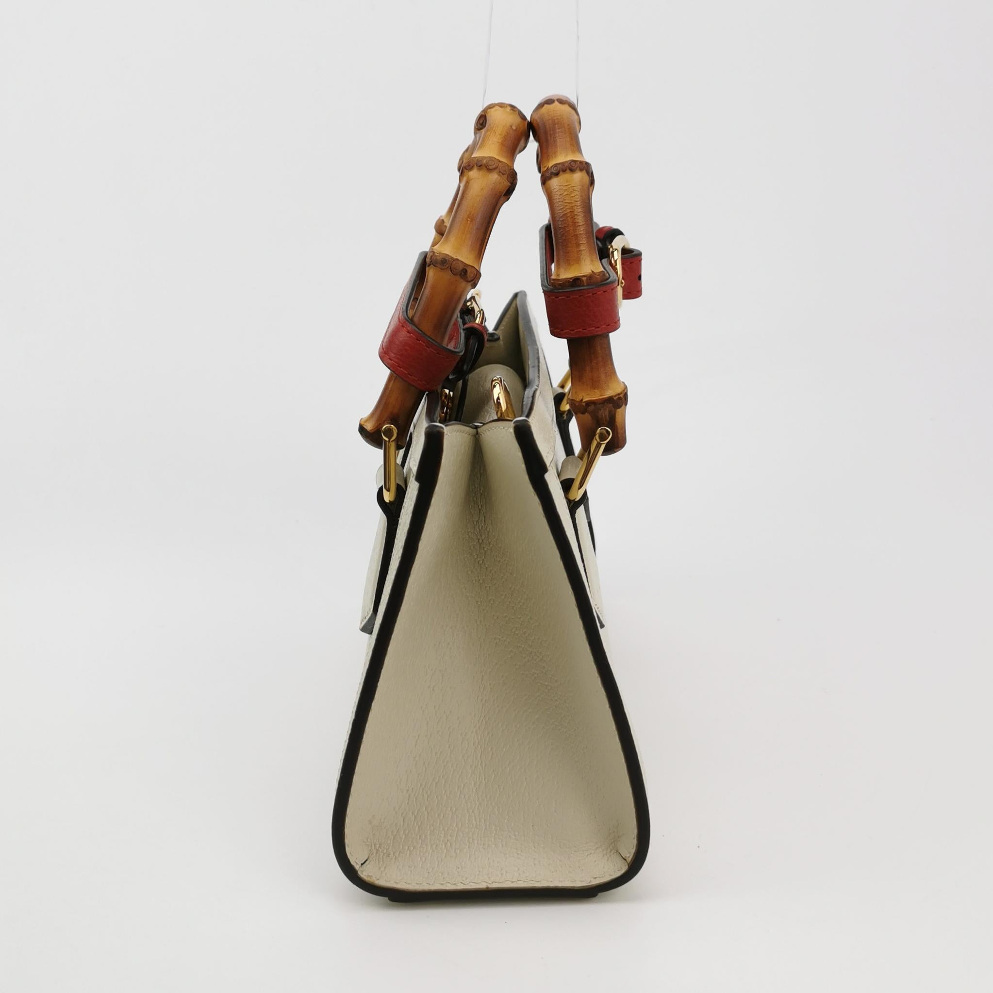 Gucci Diana Small East West Cream White Leather Bag Bamboo Handle with Strap Blanco en venta