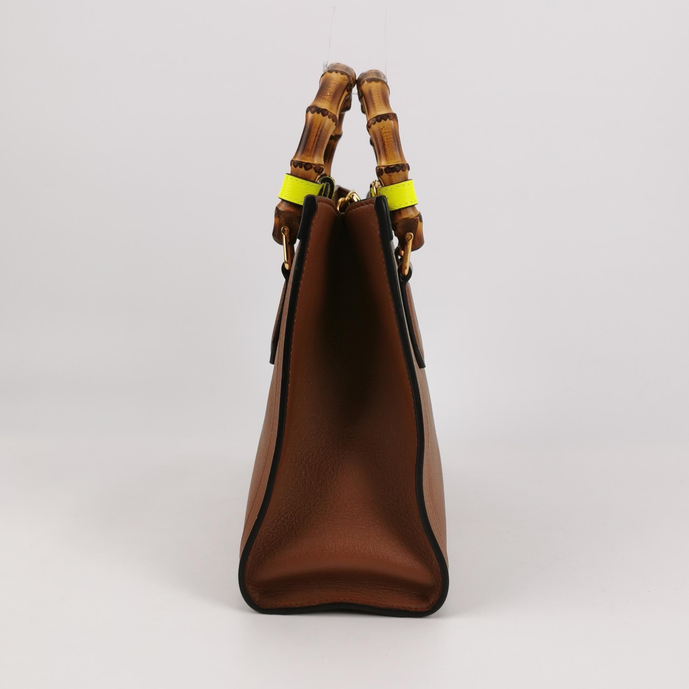Women's Gucci Diana Small Tan Brown Calfskin Leather Bamboo Top Handles Crossbody Bag For Sale