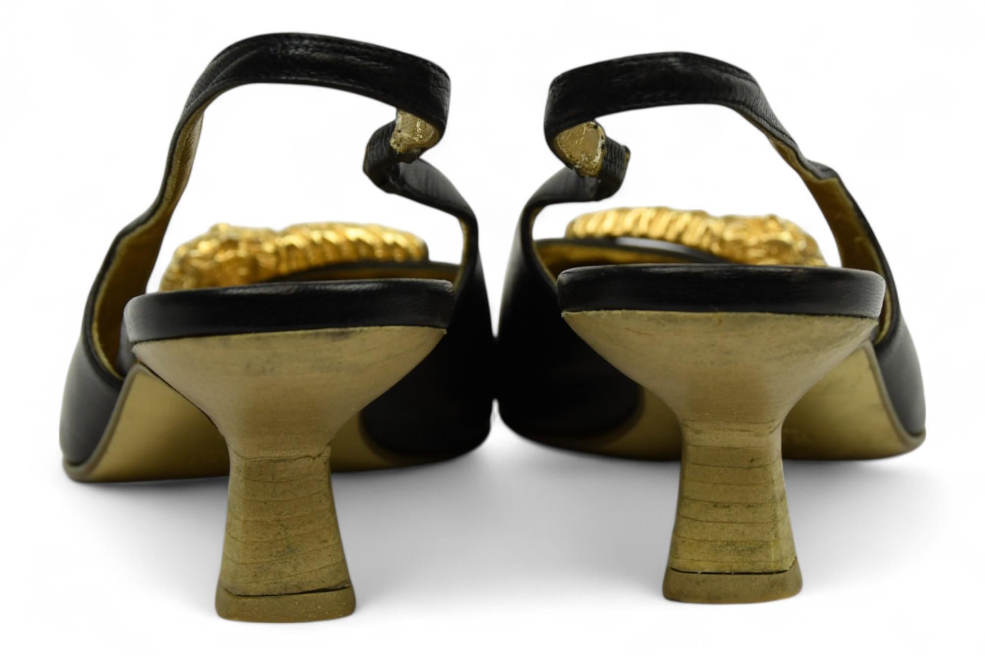 Donna Gucci: tacchi a spillo in pelle con accenti Dionysus  Taglia 6 US in vendita
