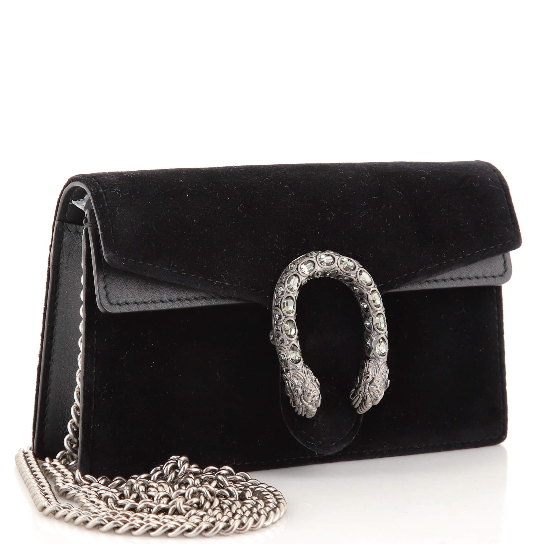 Condition: Very good. Wear and balding on exterior and flap corners, creasing underneath flap corners, indentation on interior flap, scratches on hardware.
Accessories: No Accessories
Measurements: Height 4