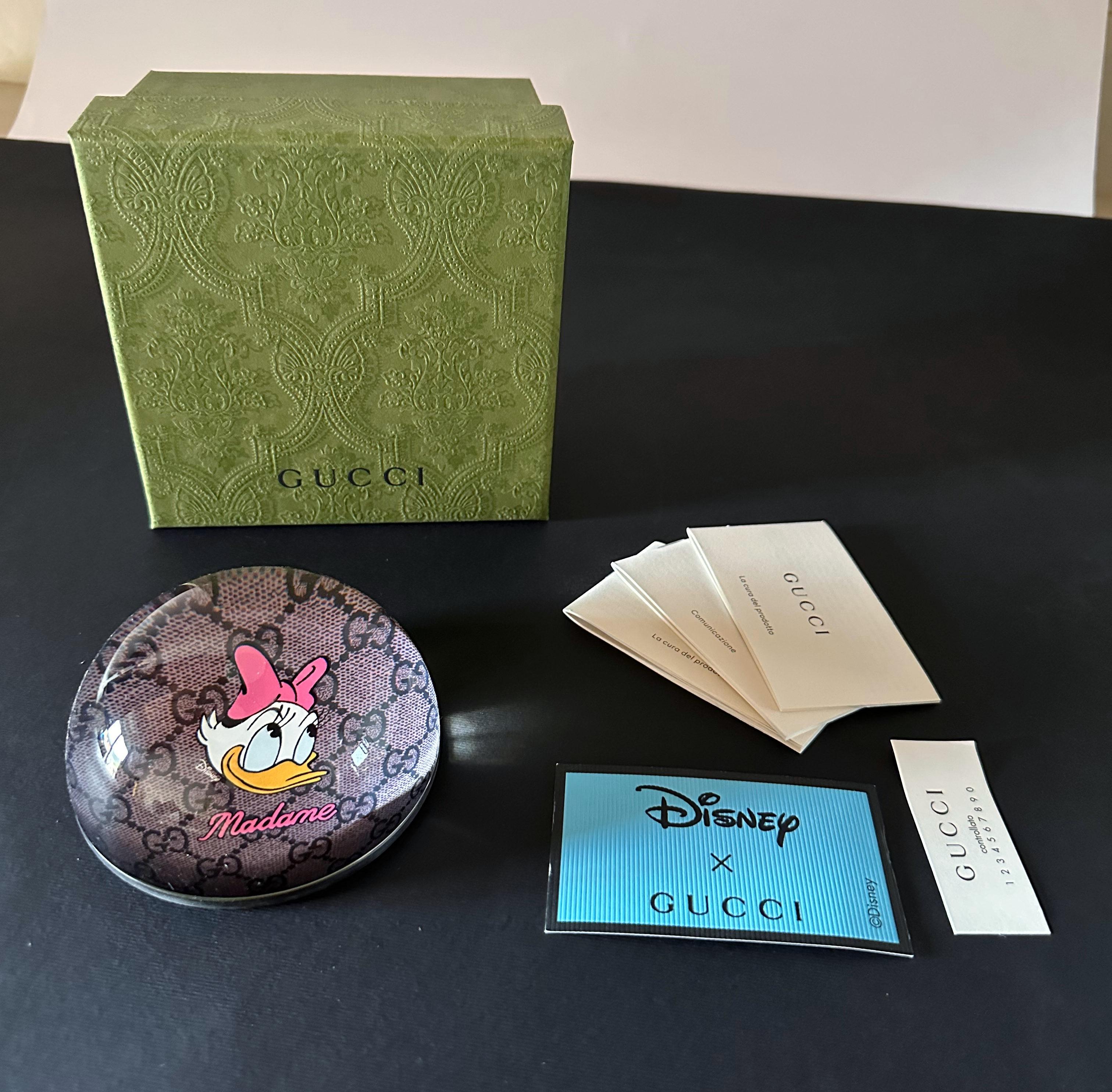 Gucci Disney Daisy Duck Fermacarte in vendita 1