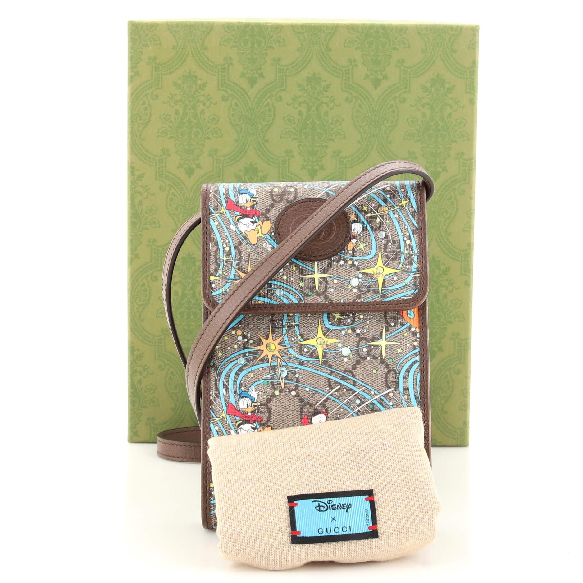 Condition: Great. Minor wear on base corners, creasing on strap and underneath flap, scratches on hardware.
Accessories: Dust Bag, Box, With Strap
Measurements: Height 7
