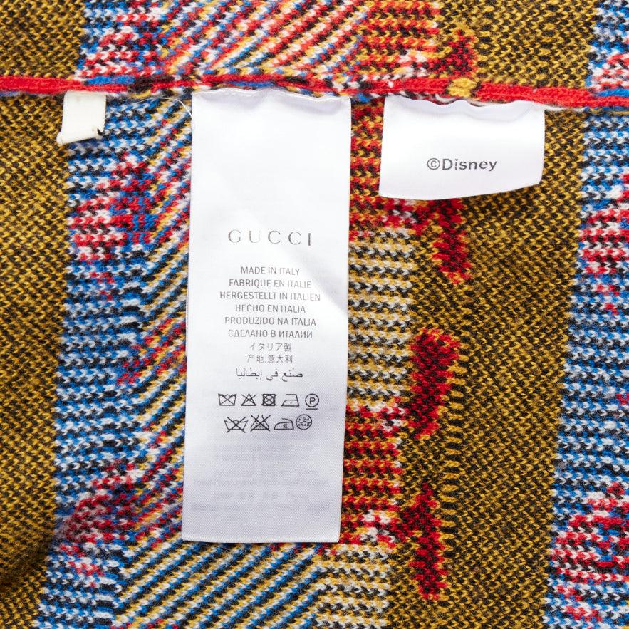 GUCCI Disney Donald Duck cardigan à boutons en intarsia en laine rouge et bleue M en vente 4