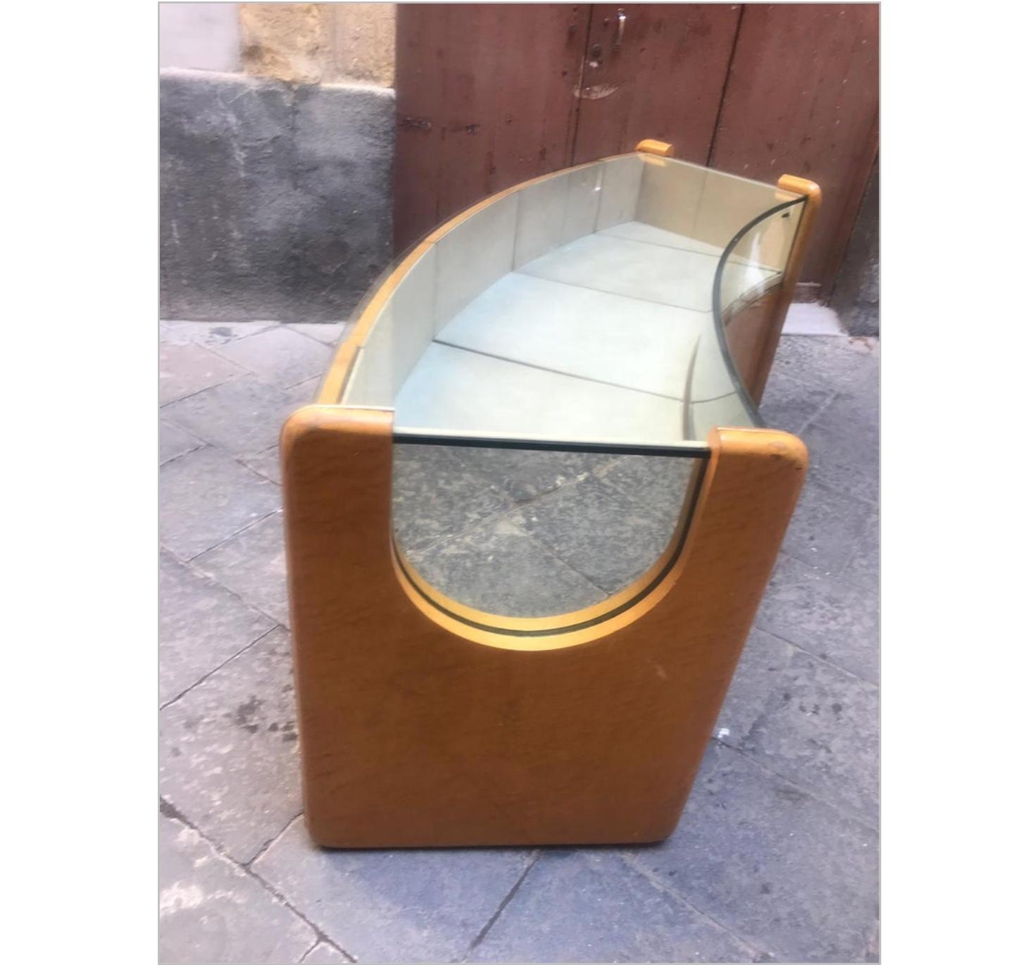 Gucci Display Case, Italy, 1960s In Good Condition For Sale In London, GB