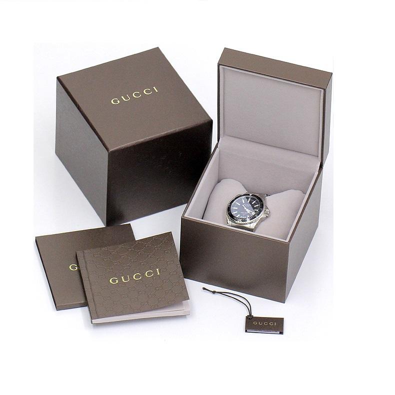 Gucci Dive Black Snake Dial and Rubber Strap Watch YA136323 In New Condition In Wilmington, DE