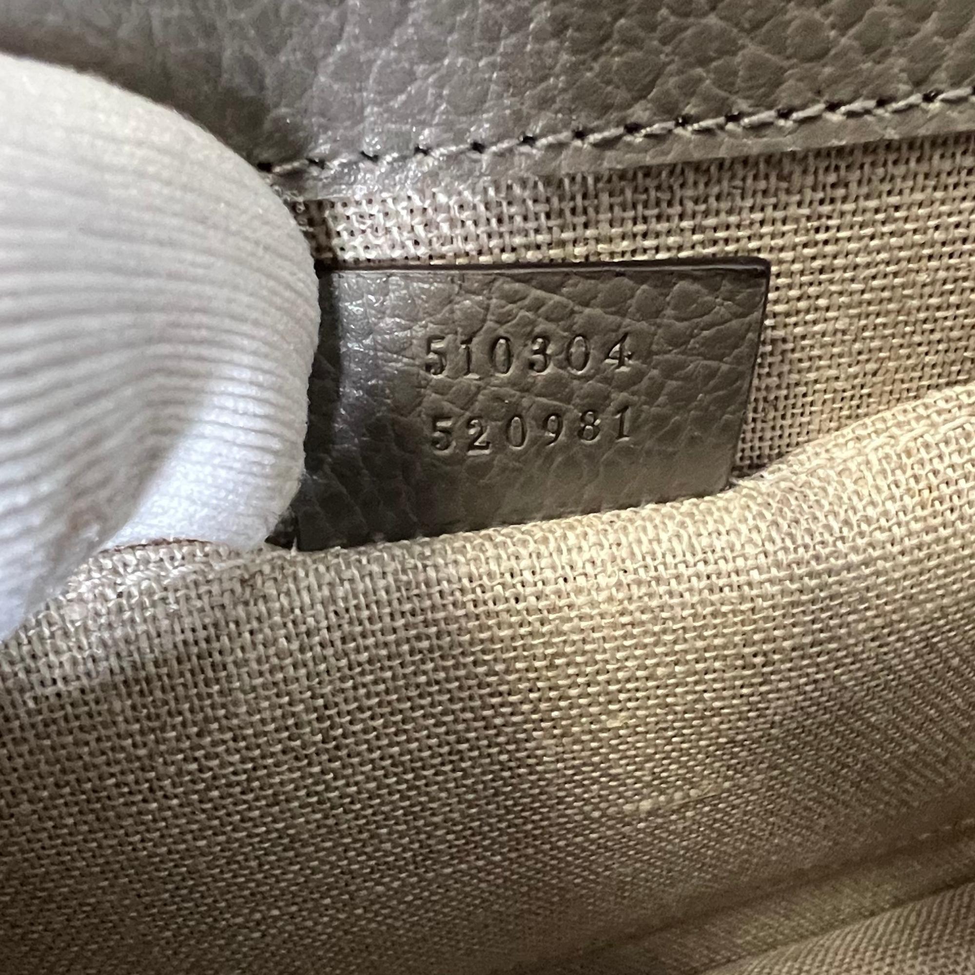 Gucci Dollar Calfskin Interlocking GG Small Shoulder Bag Grey In New Condition For Sale In Montreal, Quebec