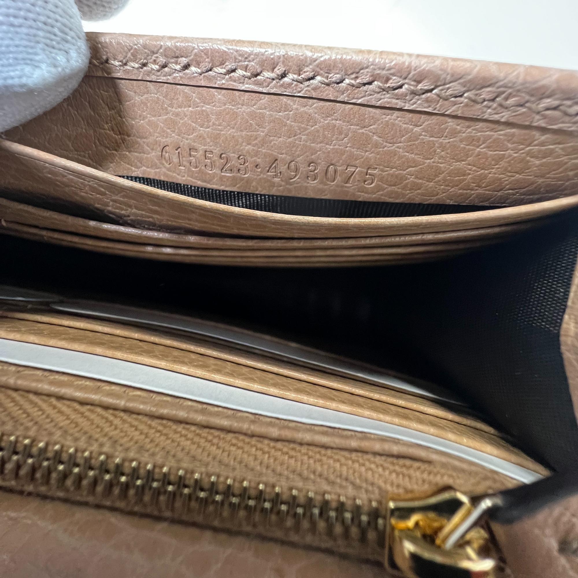 Gucci Dollar Calfskin Interlocking GG Wallet On Chain Bag Beige For Sale 4