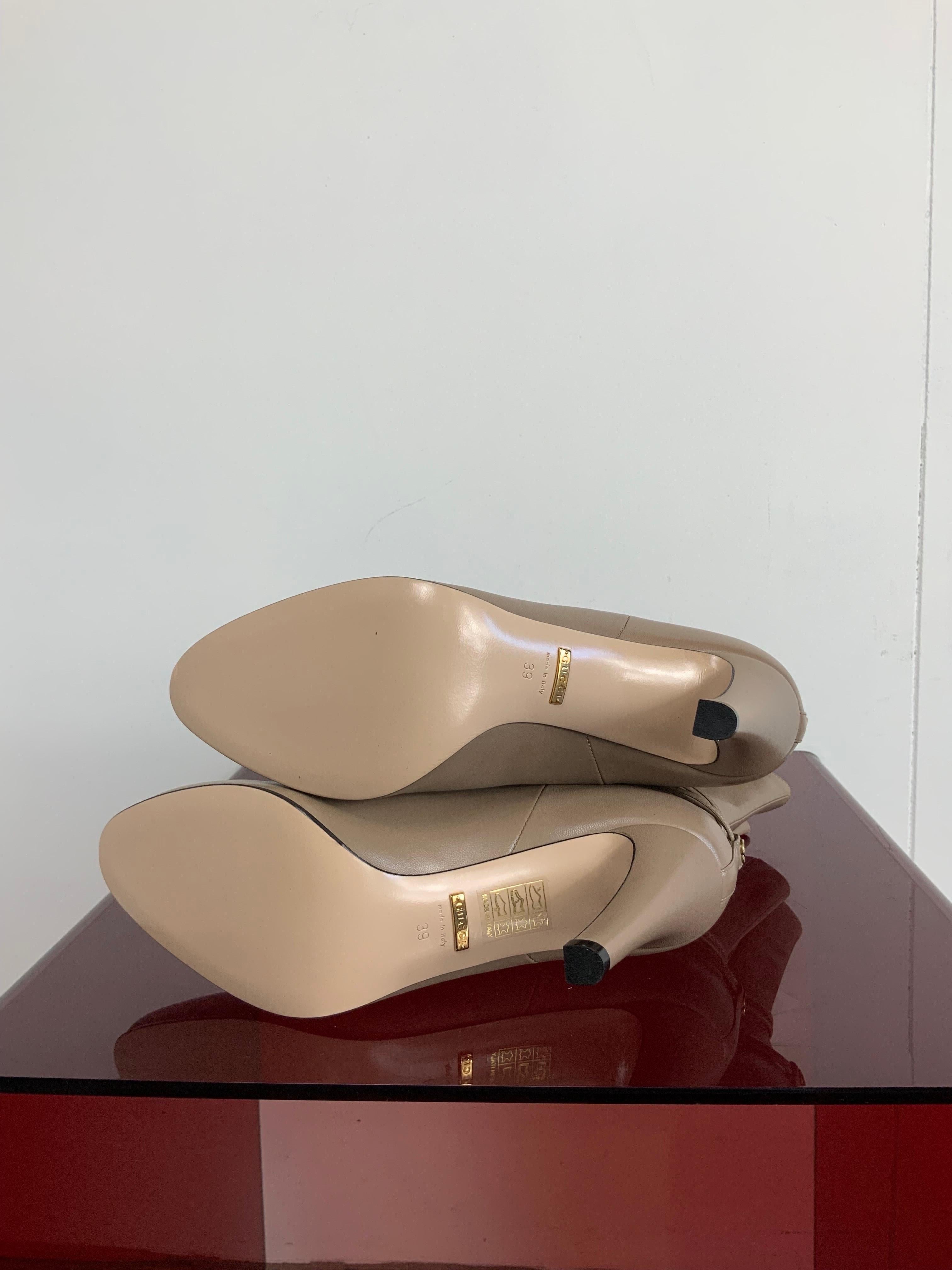 Gucci dove-grey high heels boots 1