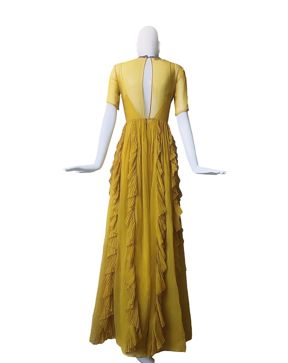 Gucci Abendkleid Iconic 2016 Kollektion Seidenverzierung Ikonisches Kleid  im Zustand „Hervorragend“ im Angebot in Berlin, BE