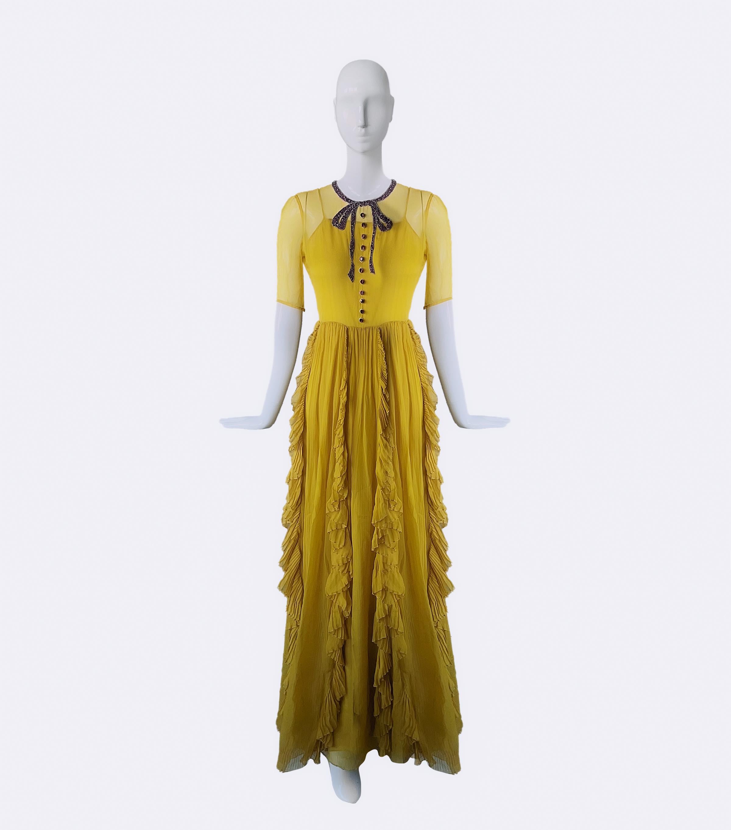 Gucci Abendkleid Iconic 2016 Kollektion Seidenverzierung Ikonisches Kleid  im Angebot