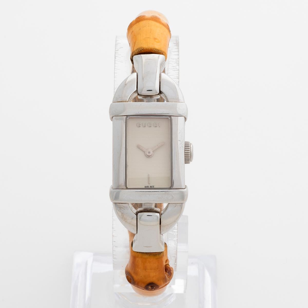 Our dress Gucci reference 6800L features a 16 x 30mm case in stainless steel along with extremely rare bamboo bracelet. (Recalling the iconic Gucci bamboo handbag strap). We understand this to have been a Japan only option. This 6800L is presented