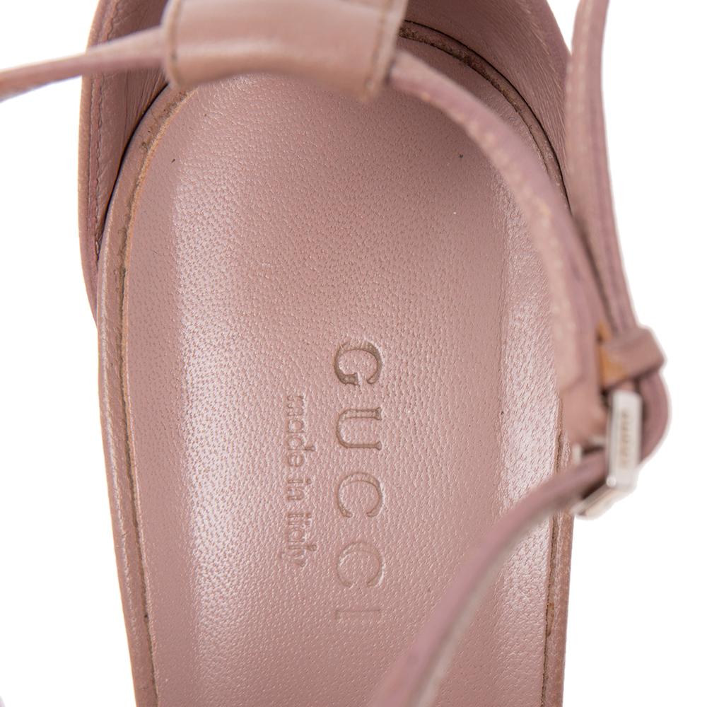 Gucci Dusty Pink Leather Crystal Embellished Interlocking G Sandals Size 37.5 In Good Condition In Dubai, Al Qouz 2