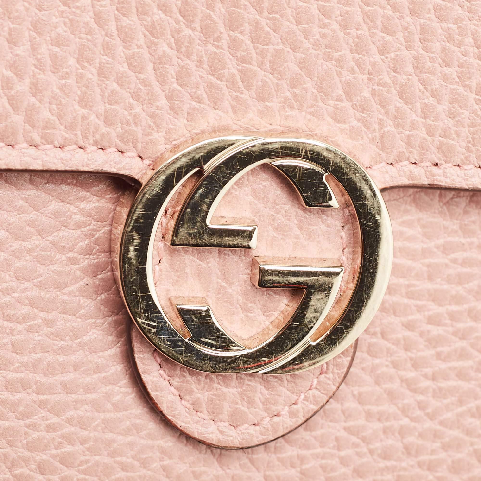 Gucci Dusty Pink Leather Interlocking G Wallet on Chain For Sale 7