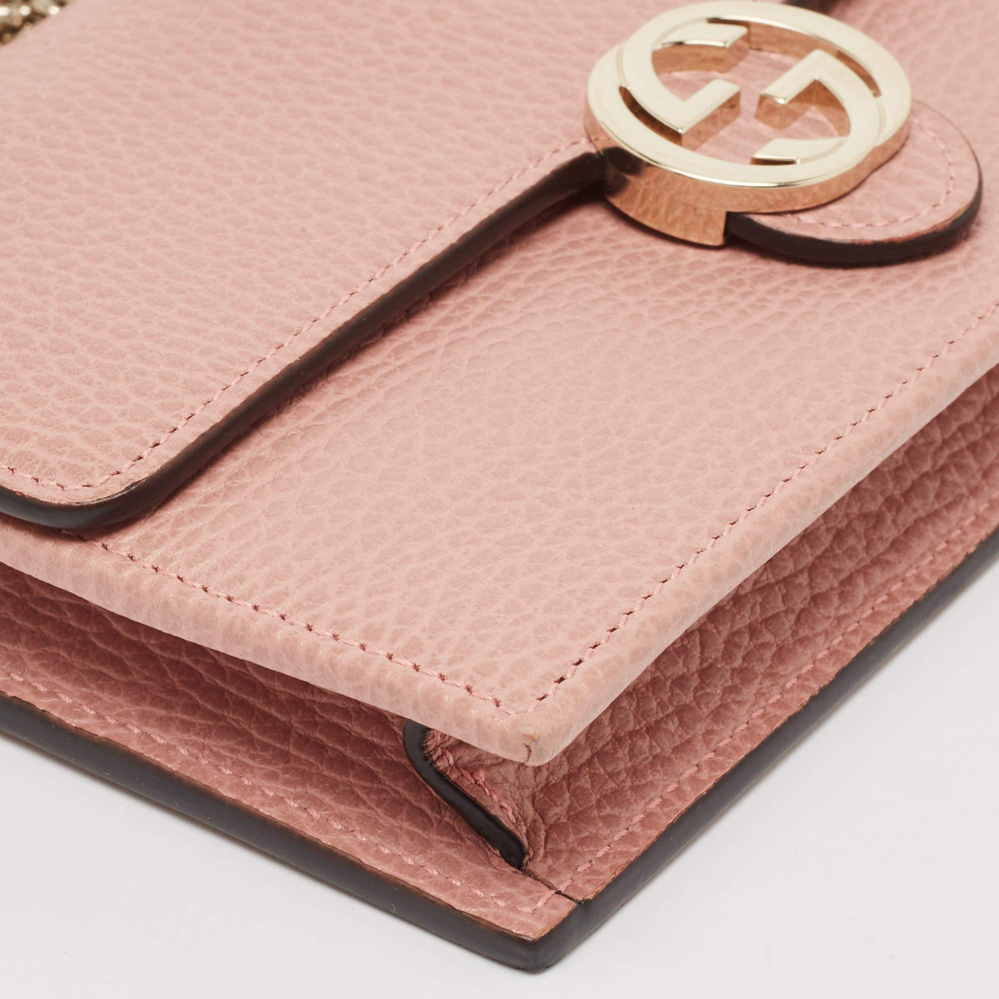 Gucci Dusty Pink Leder Interlocking G Wallet auf Kette im Angebot 9
