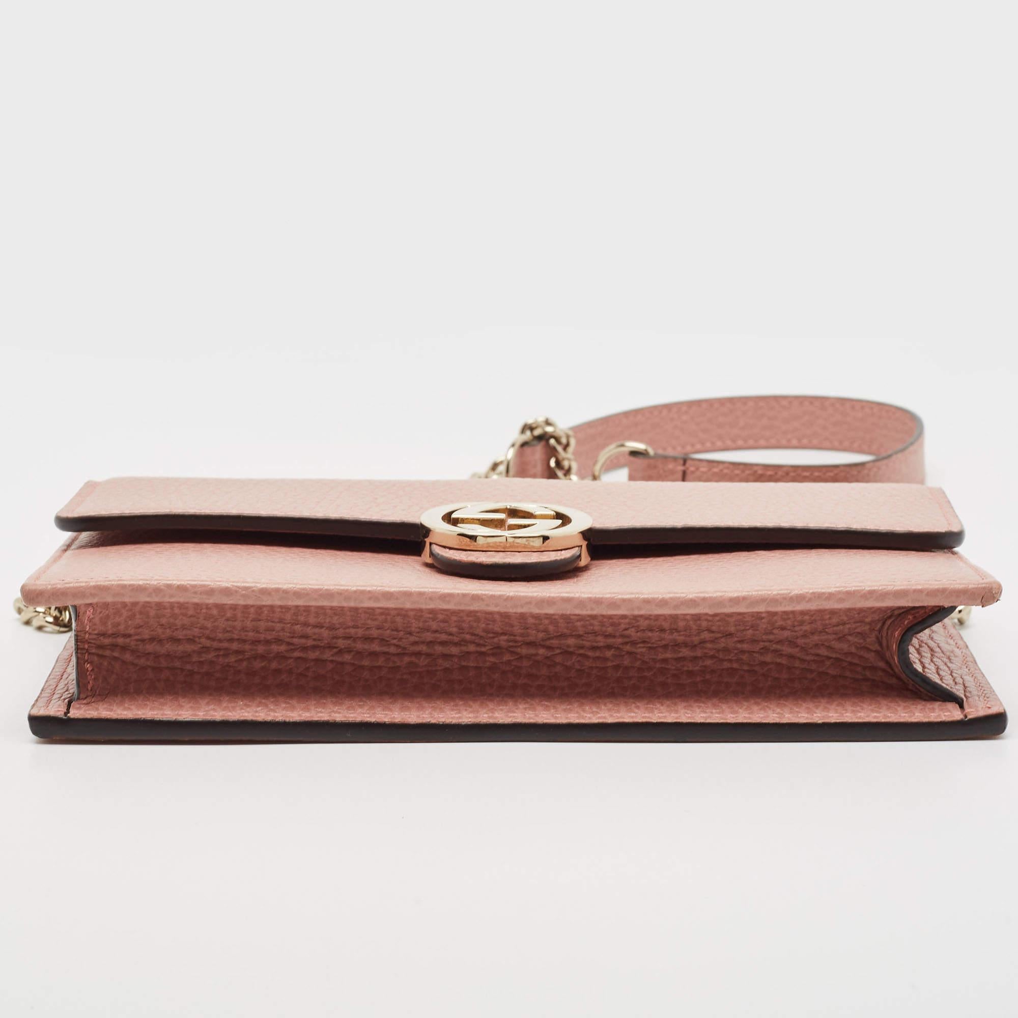 Gucci Dusty Pink Leather Interlocking G Wallet on Chain 10