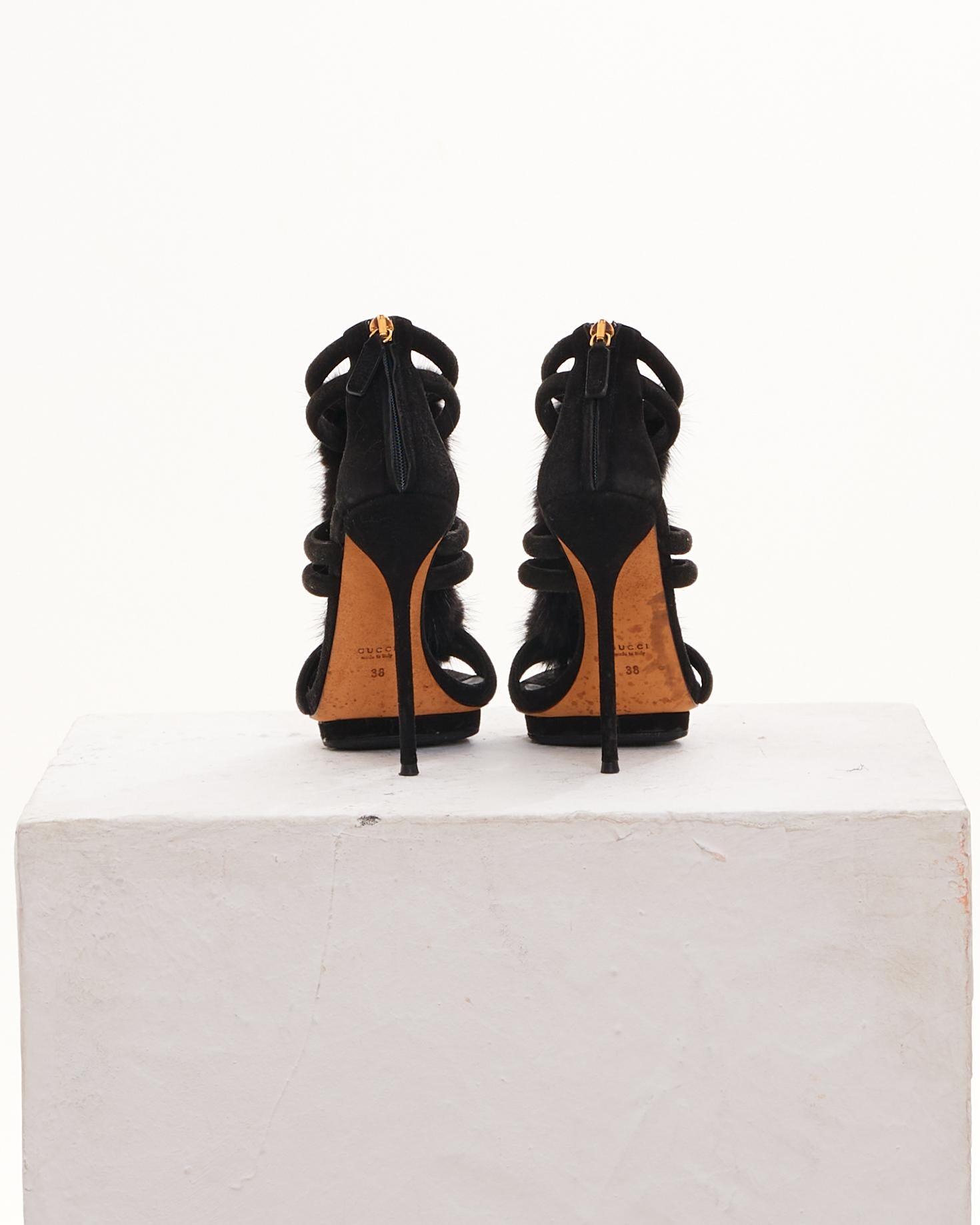 Black GUCCI Early 00's Fur-Trimmed Suede Sandals For Sale