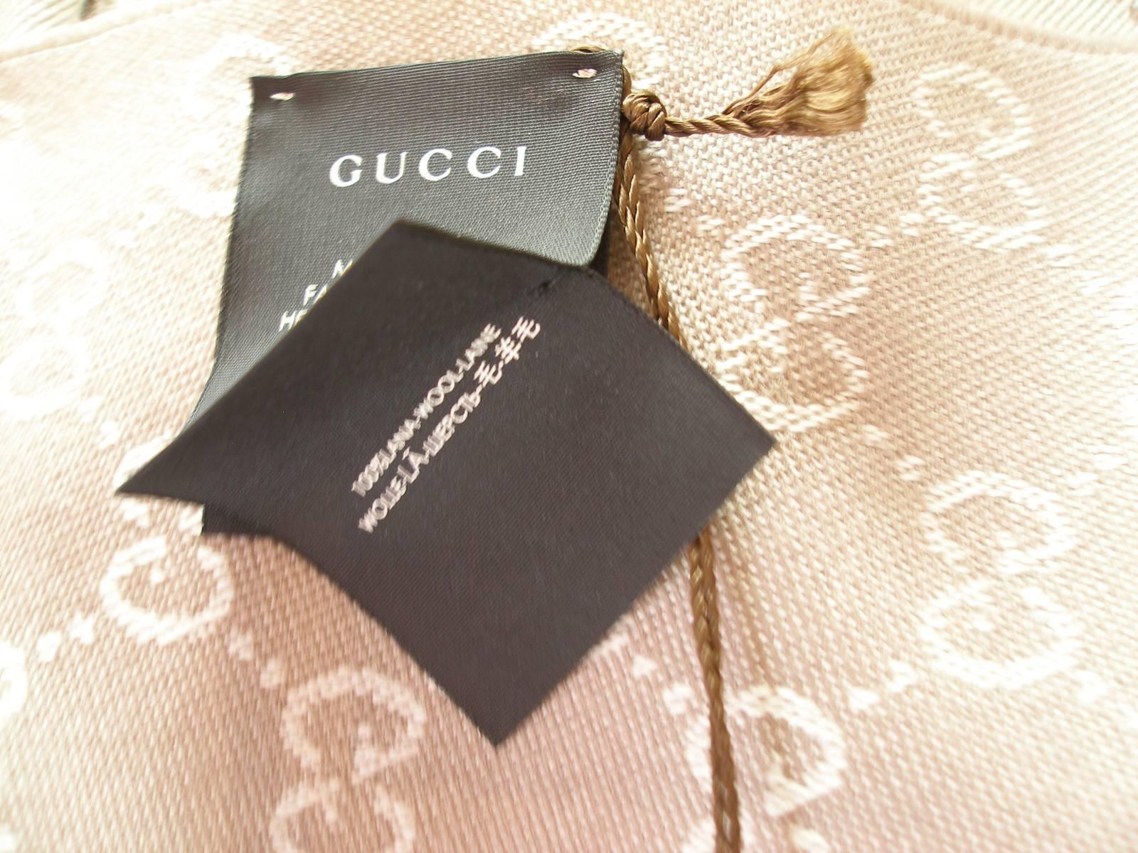 Gucci Echarpe Jacquard 100% Wool GG Beige with Fringes / Absoluty Brand New  In New Condition In VERGT, FR